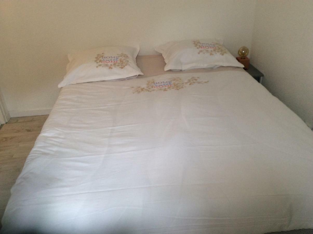 Gites Et Chambres D'Hotes Les Roses The Hauterives Εξωτερικό φωτογραφία